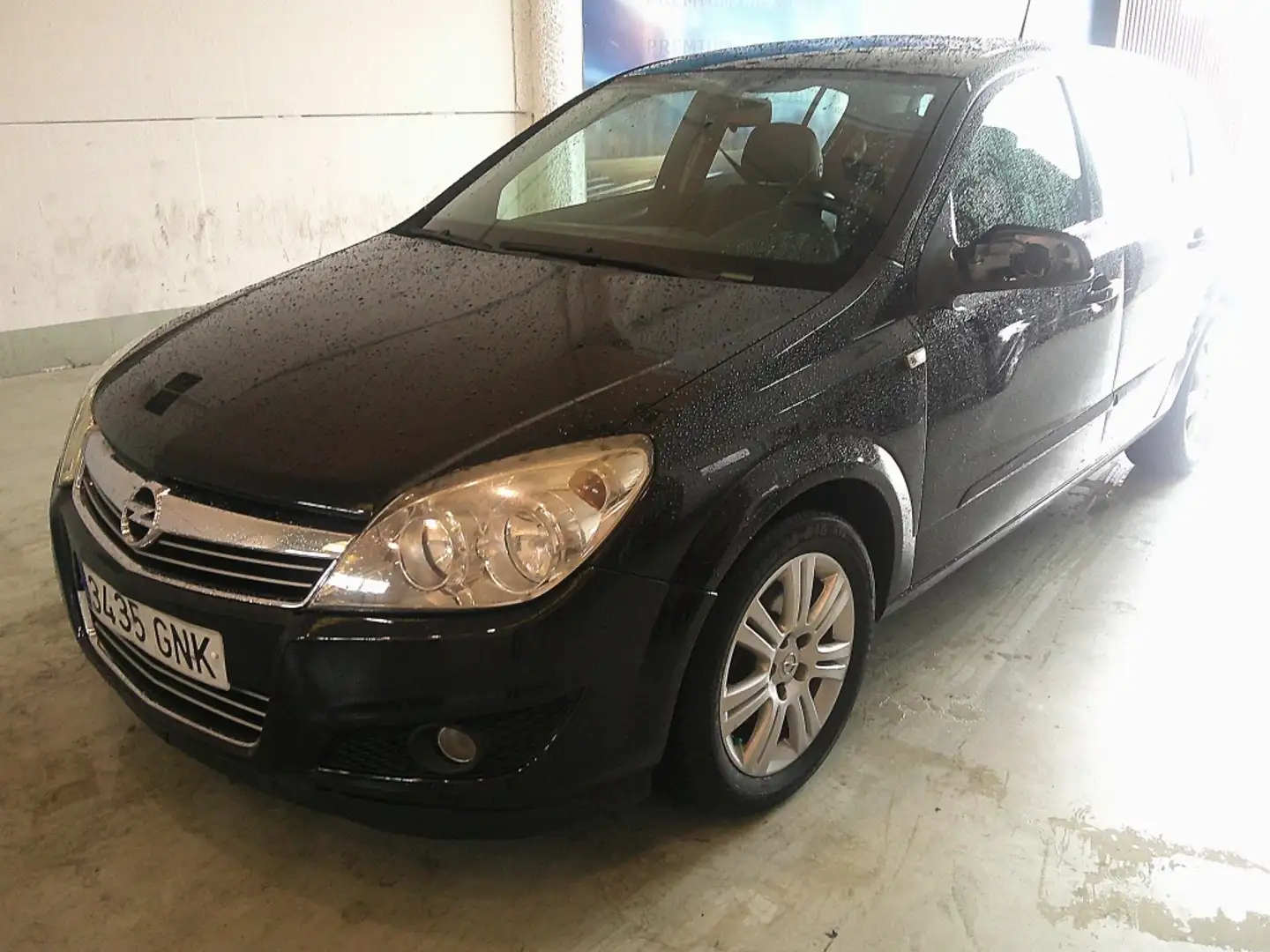 Opel Astra 1.7CDTI Enjoy Zwart - 1