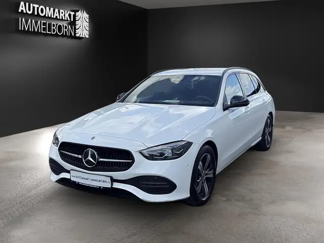 Mercedes-Benz C-Class view 3