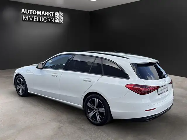 Mercedes-Benz C-Class view 6