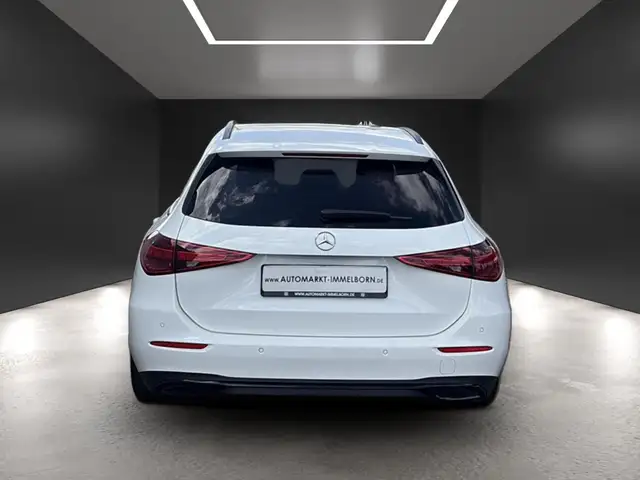 Mercedes-Benz C-Class view 10