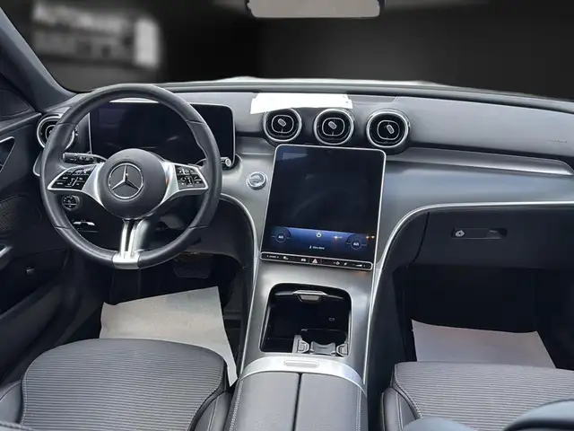 Mercedes-Benz C-Class view 15