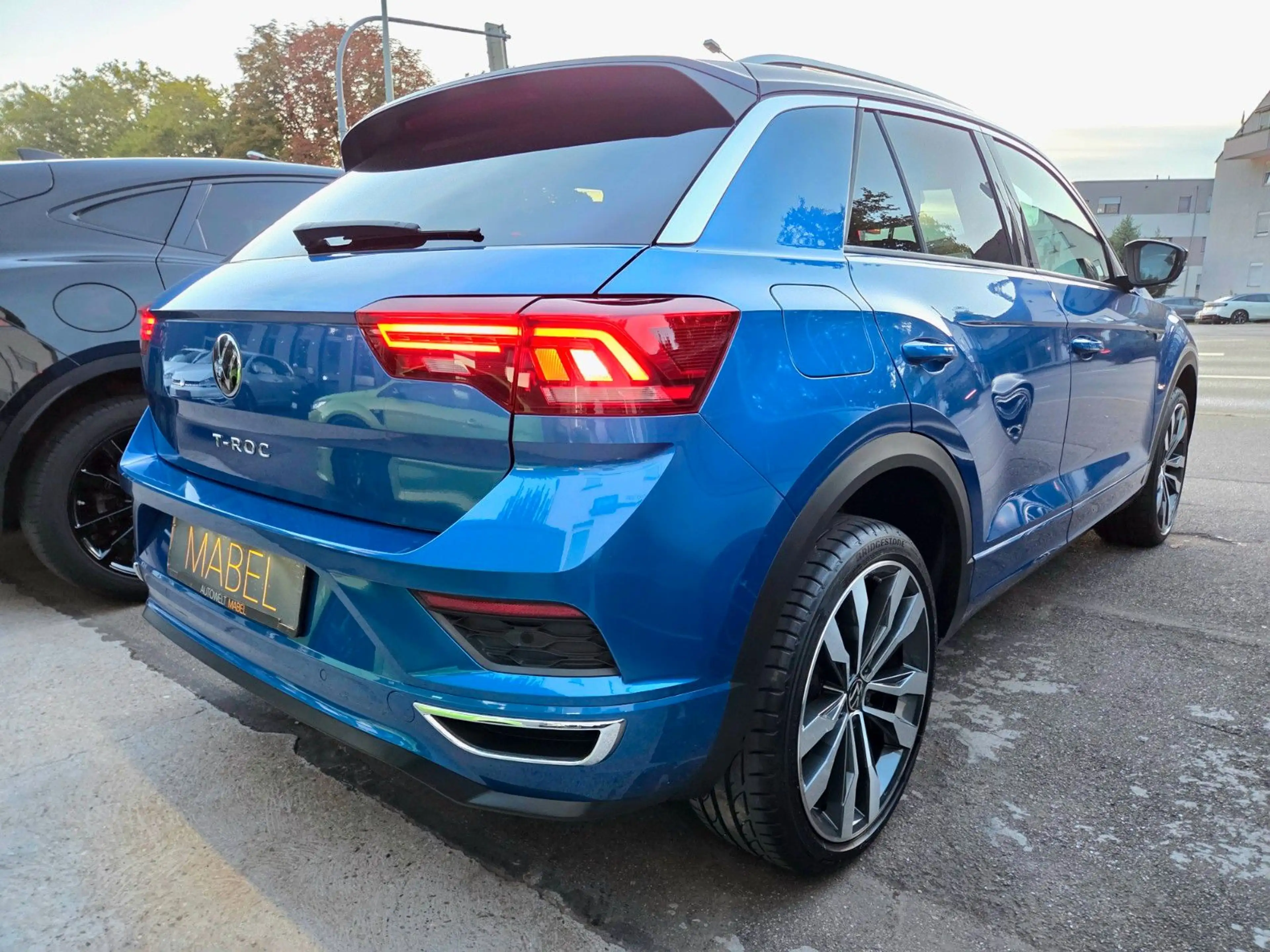 Volkswagen T-Roc 1.5 TSI DSG R-Line Sport +ACC+LED+BEATS+ — photo 4
