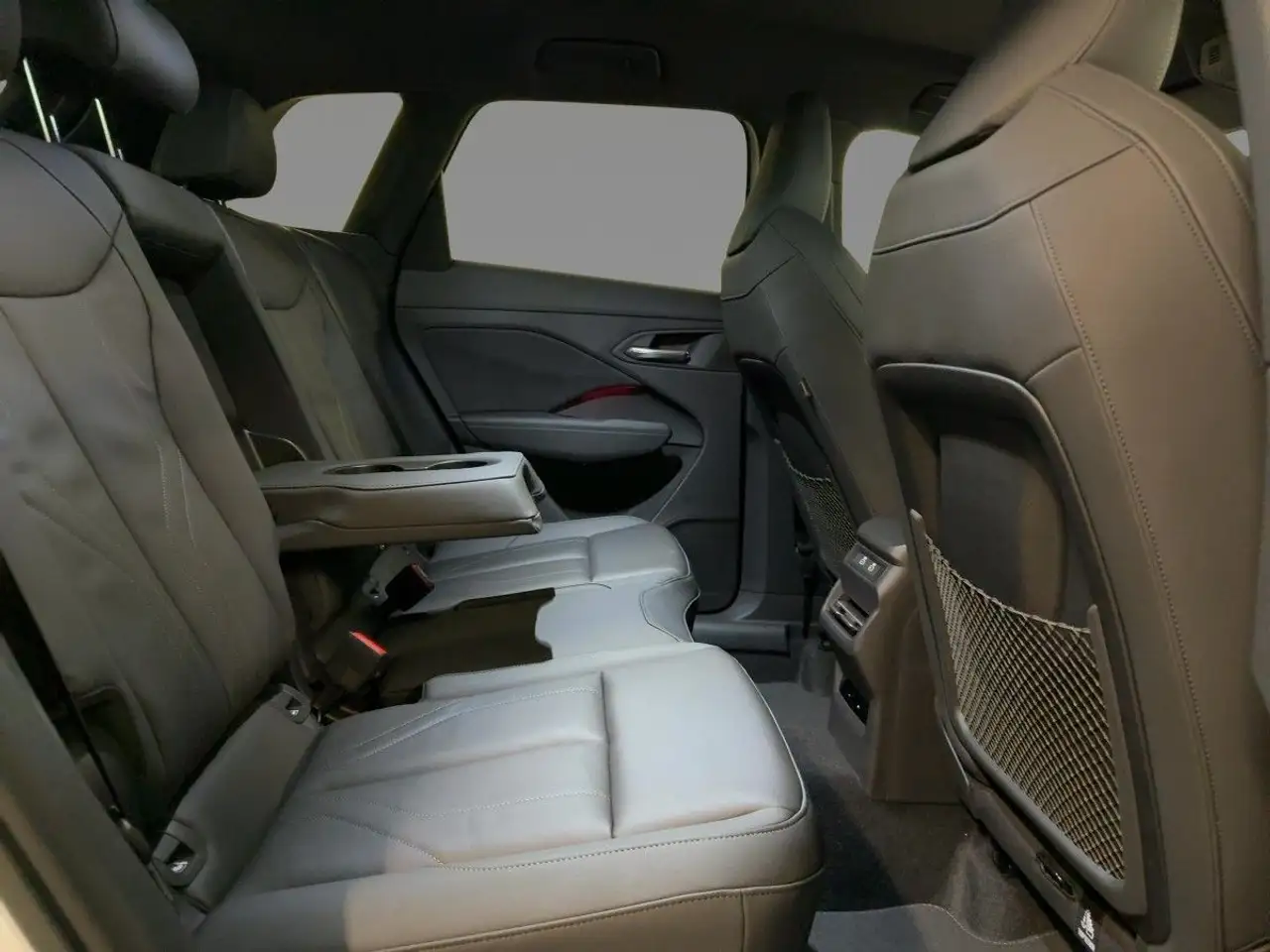 Audi Q3 e-hybrid S tronic 11