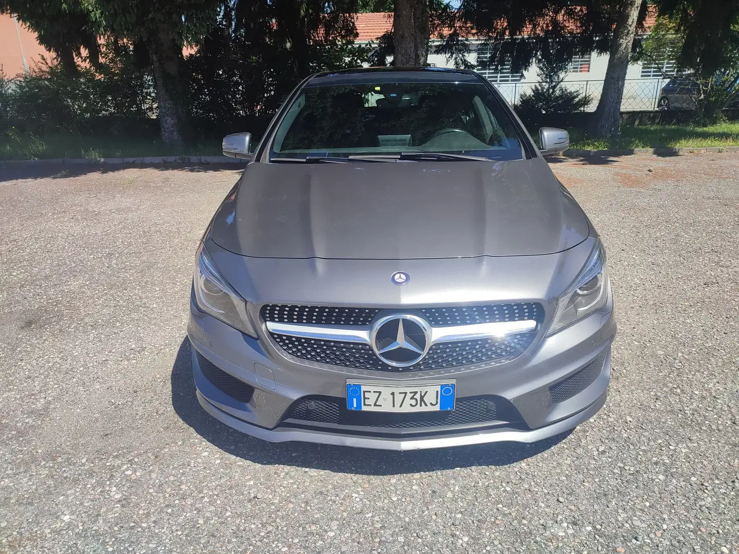 Mercedes-Benz CLA 220 CLA 220 CDI S.W. Automatic Premium Grijs - 2