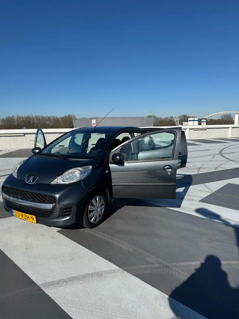 Peugeot 107 - 1