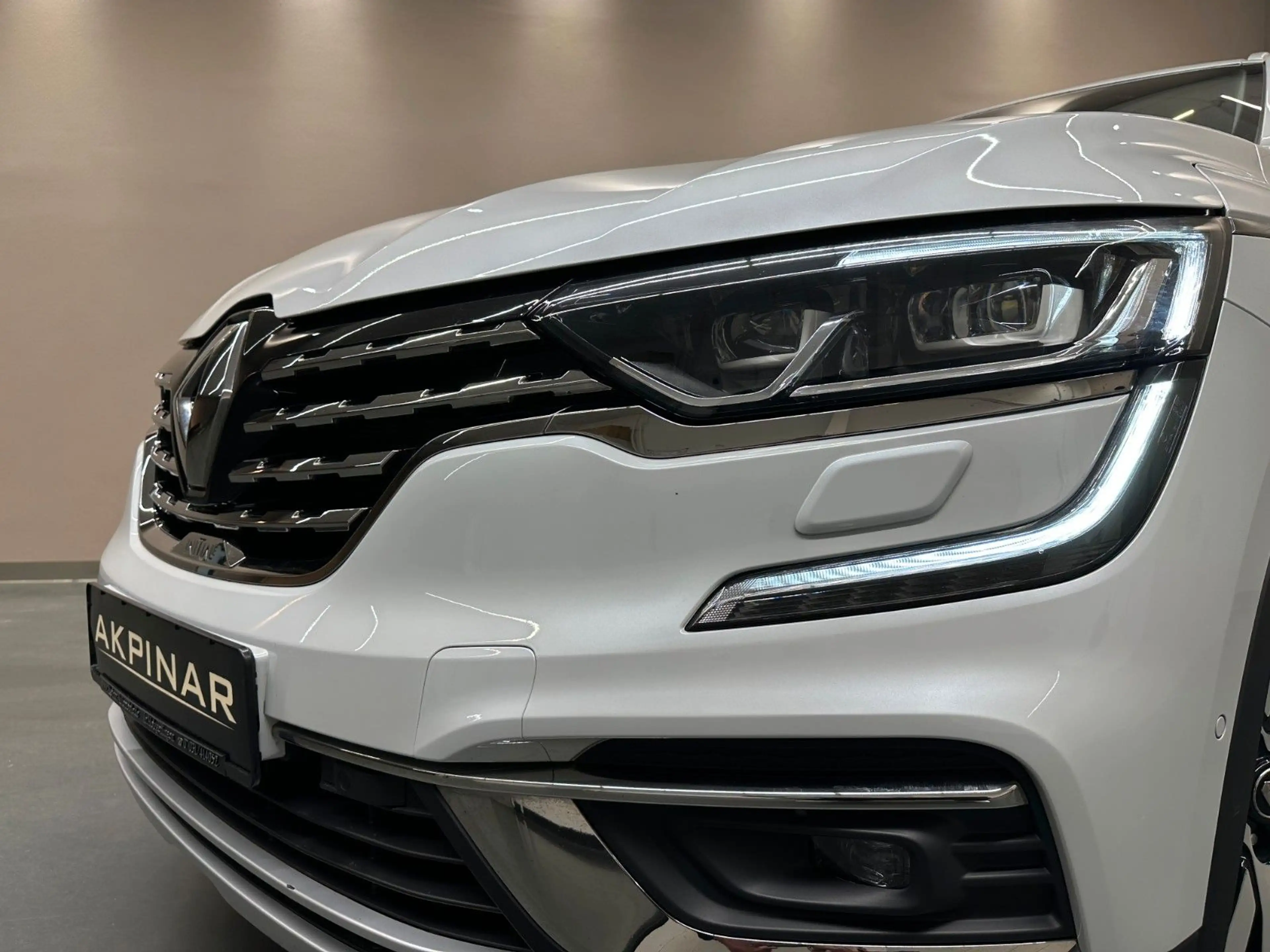 Renault Koleos Initiale Paris 4x4 *PANO*KAMERA*KEYLESS* — photo 3