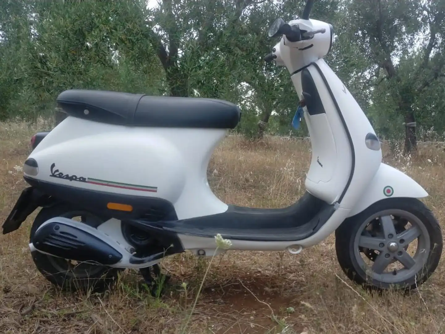 Piaggio ET 4 4 TEMPI 125 CC- VERNICE GROFFATA CHIAVE CODIFICATA Biały - 2