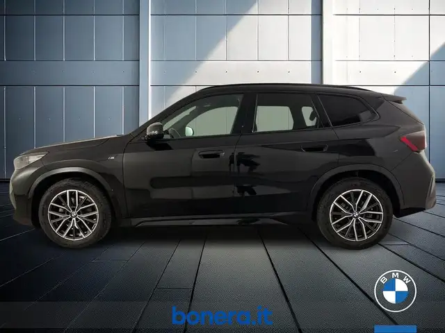 BMW X1 view 9