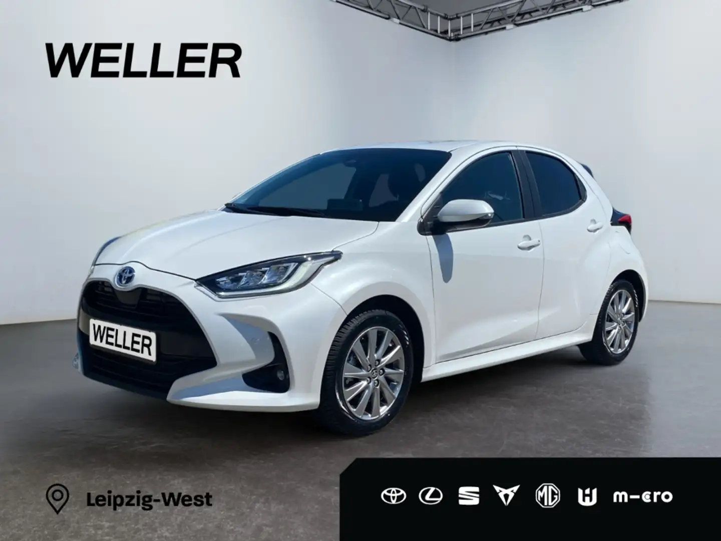 Toyota Yaris Hybrid 1.5 Luxe *ACC*CAM*CarPlay*Navi*TWA* Weiß - 1