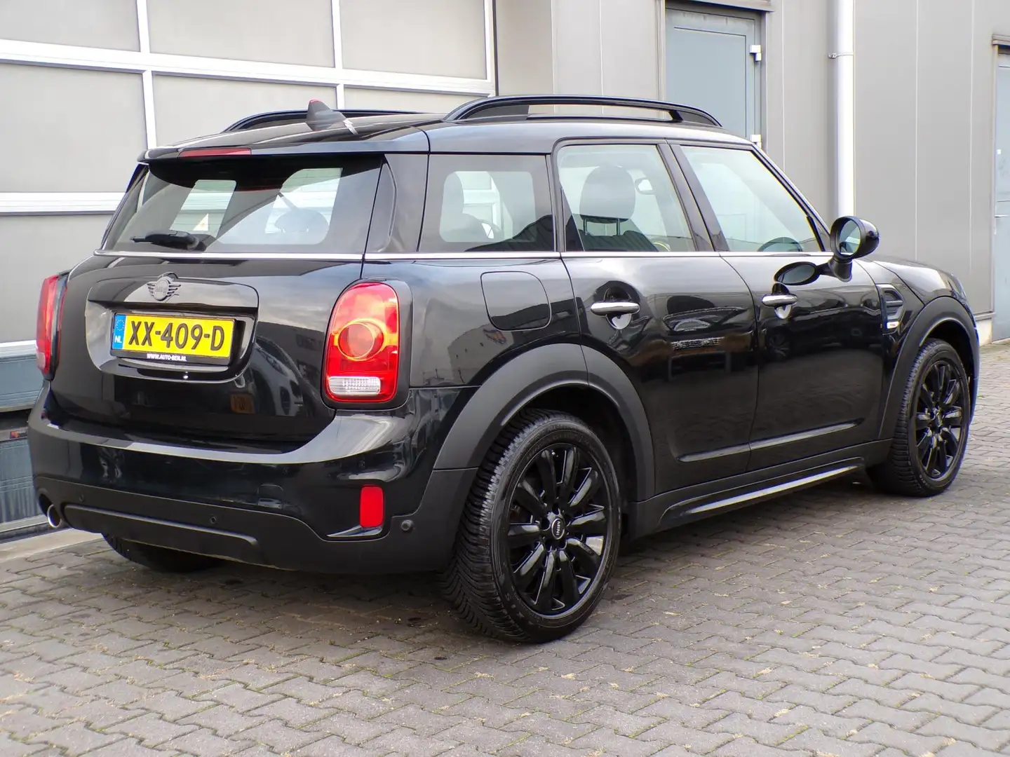 MINI Cooper Countryman Mini 1.5 Dutch Made Edition Navi/Panodak/Stoelverw Zwart - 2