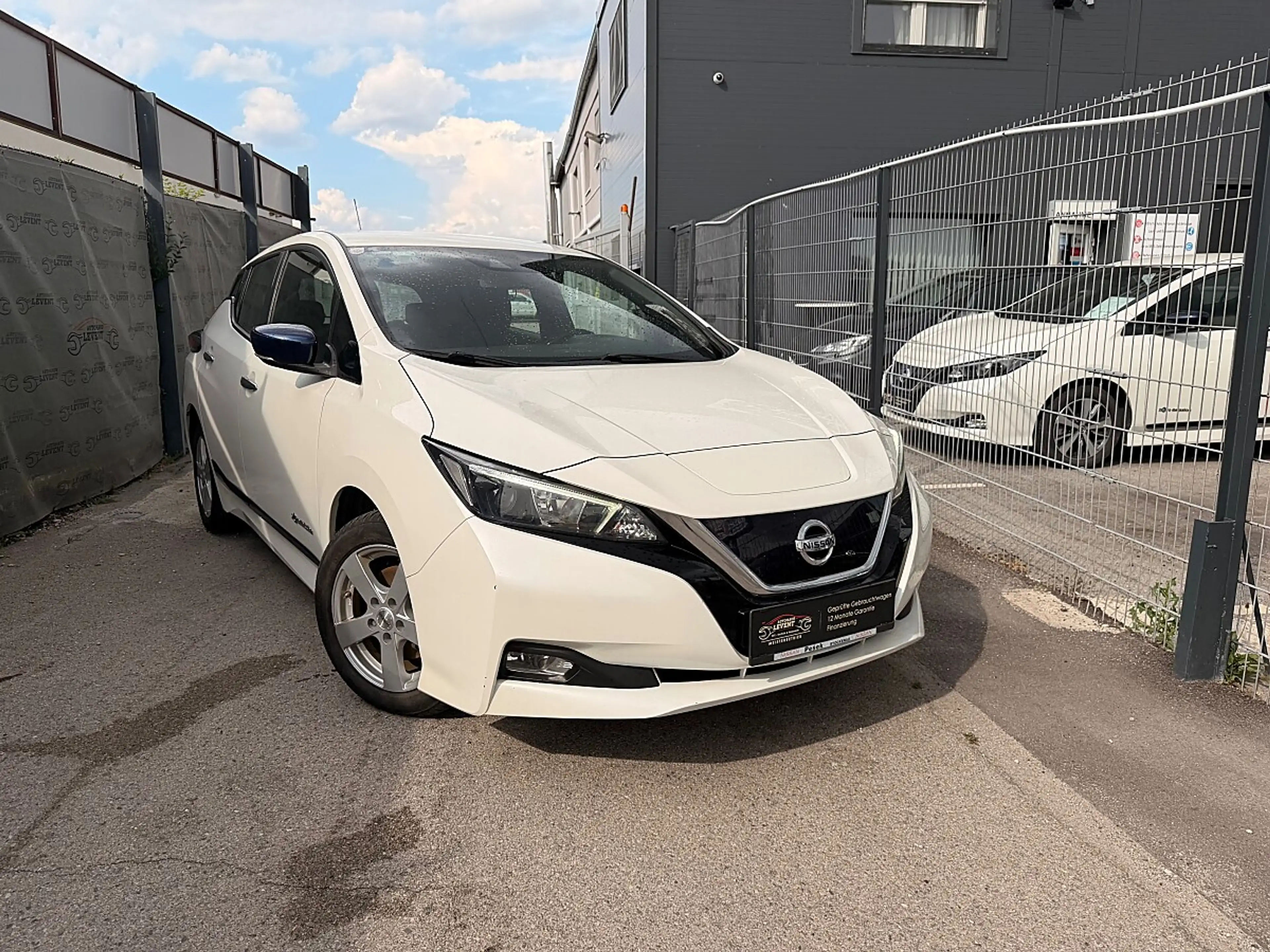 Nissan Leaf — photo 5