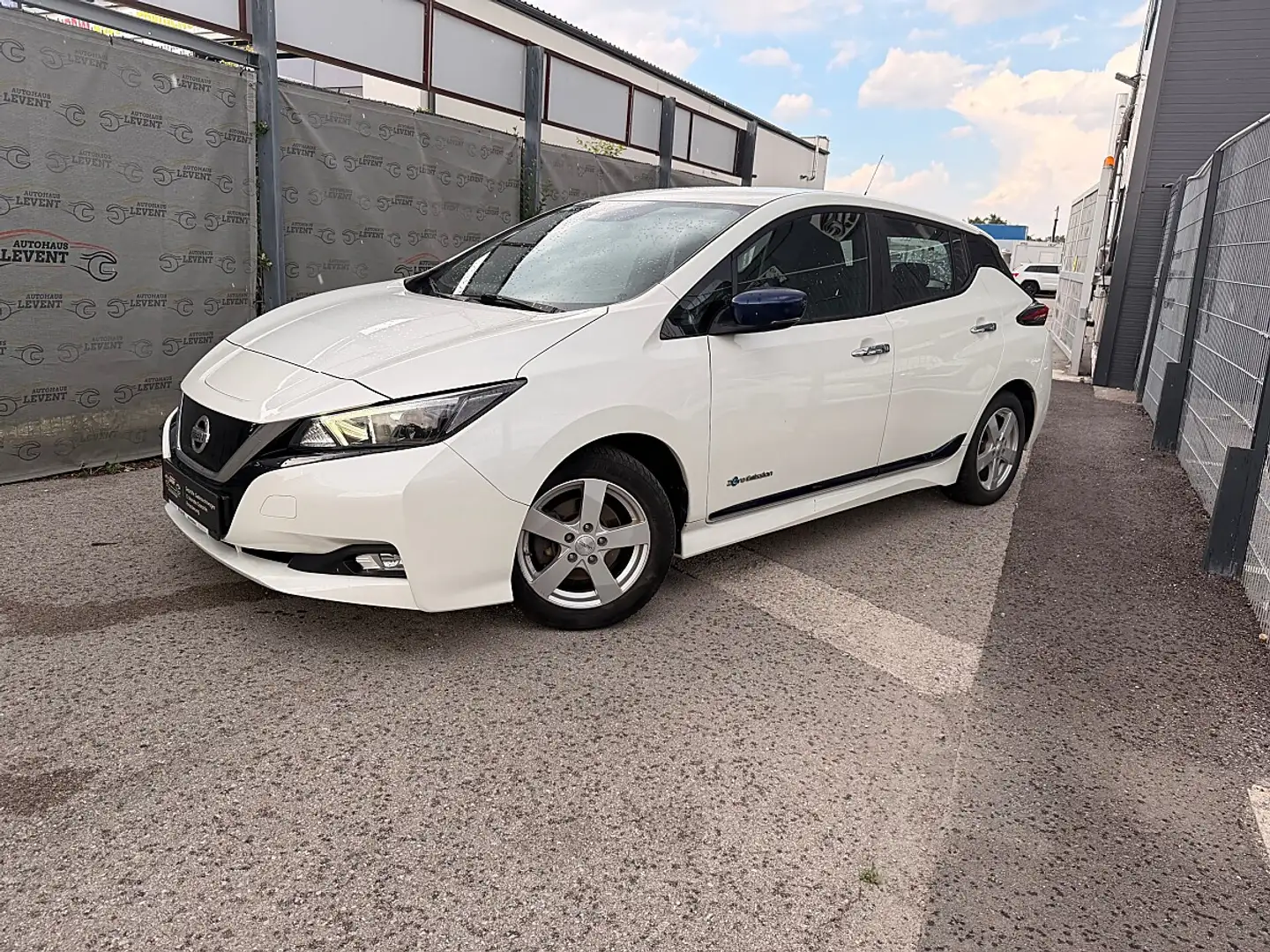 Nissan Leaf Weiß - 2