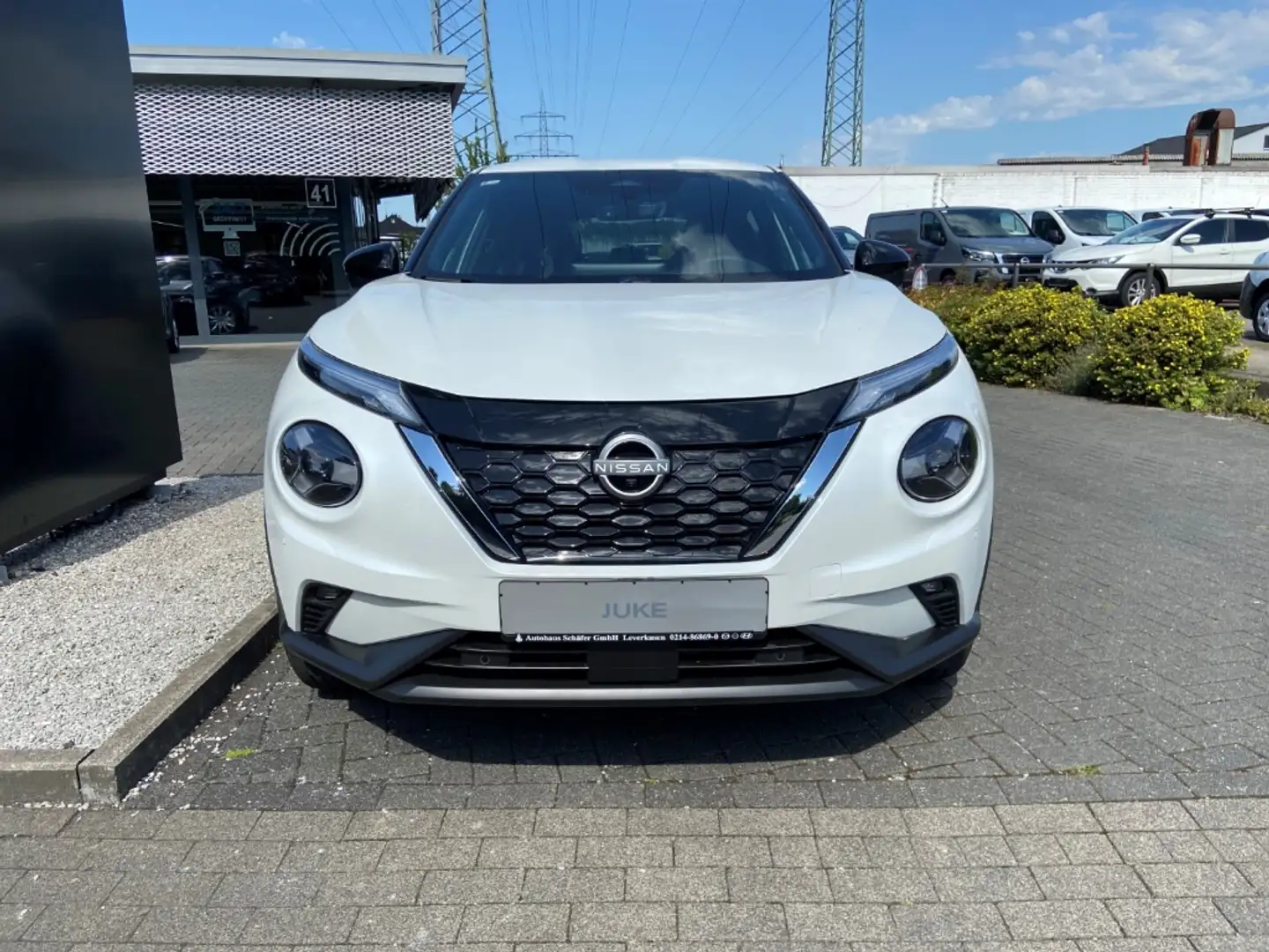 Nissan Juke TEKNA 1.6 Hybrid 143PS 4AMT Bose BFS Navi digitale Blanc - 2