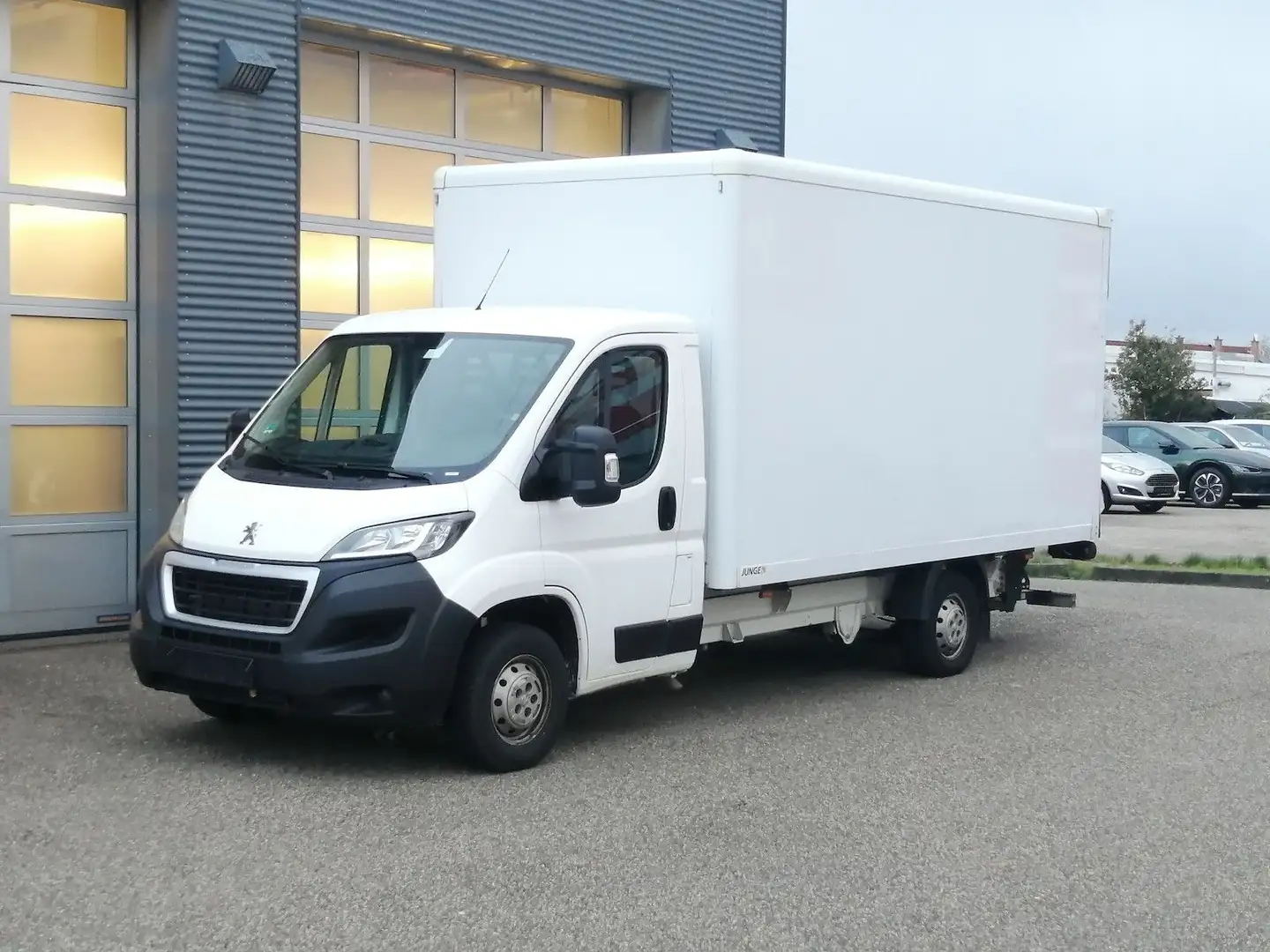 Peugeot Boxer BlueHDi 140 Klima Koffer Ladebordwand Weiß - 1