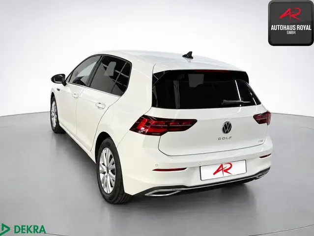 Volkswagen Golf view 4