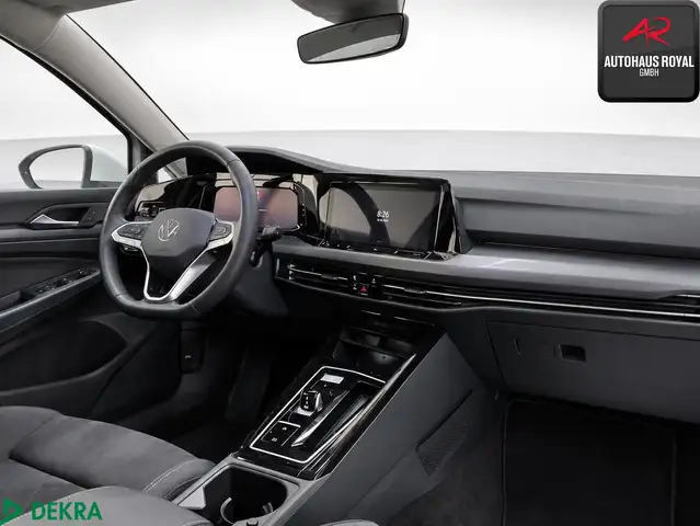 Volkswagen Golf view 3