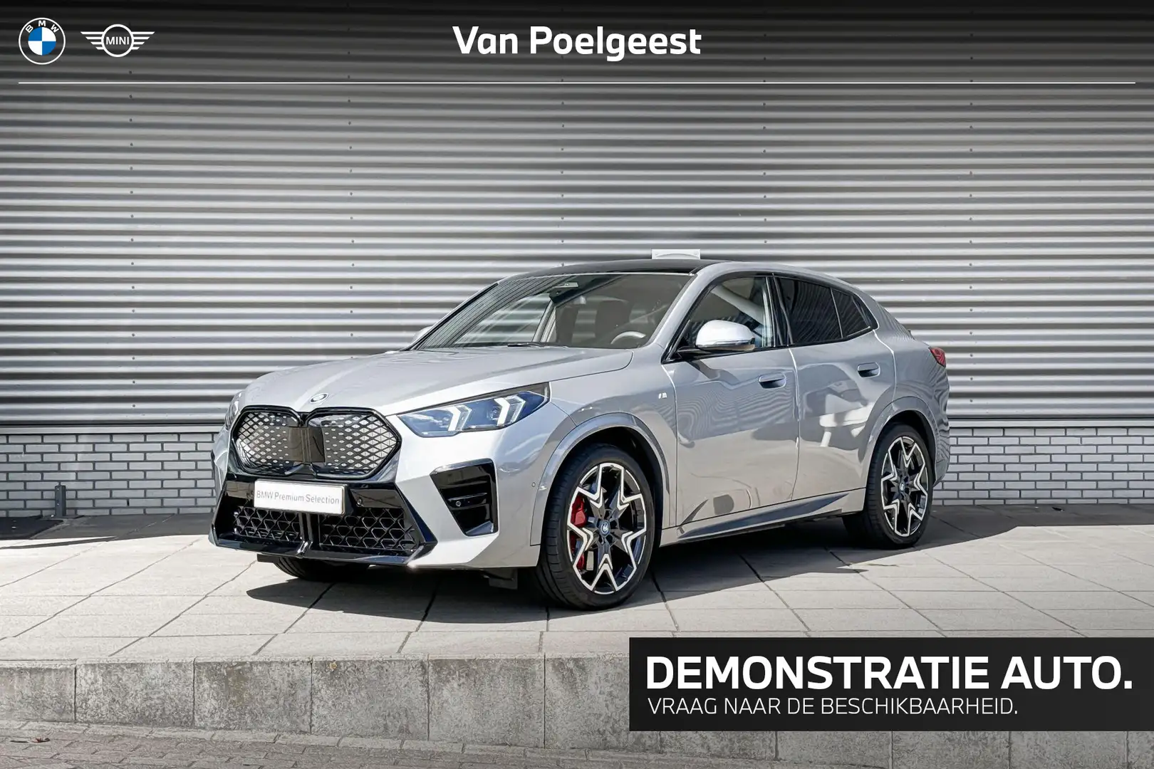 BMW iX2 xDrive30 M Sportpakket Pro / Comfort Pack / Premiu Gris - 1