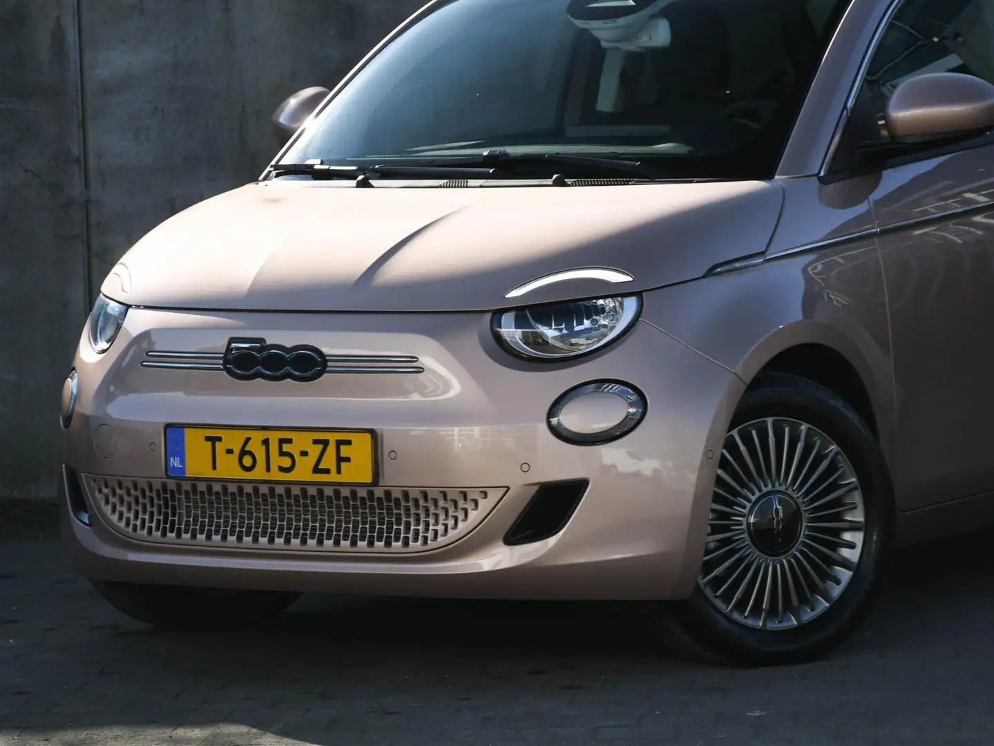 Fiat 500e 3+1 42kWh 118pk Automaat DAB | CAMERA | ORO ROSA | Rood - 2