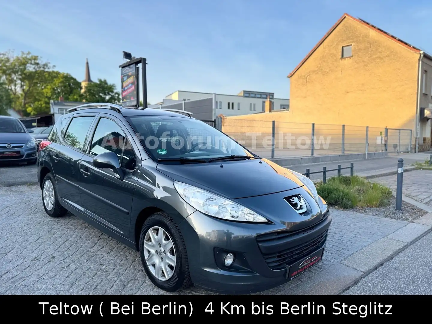 Peugeot 207 SW Tendance 95 VTi*5-Gang*2.Hand*Panorama*SH - 1