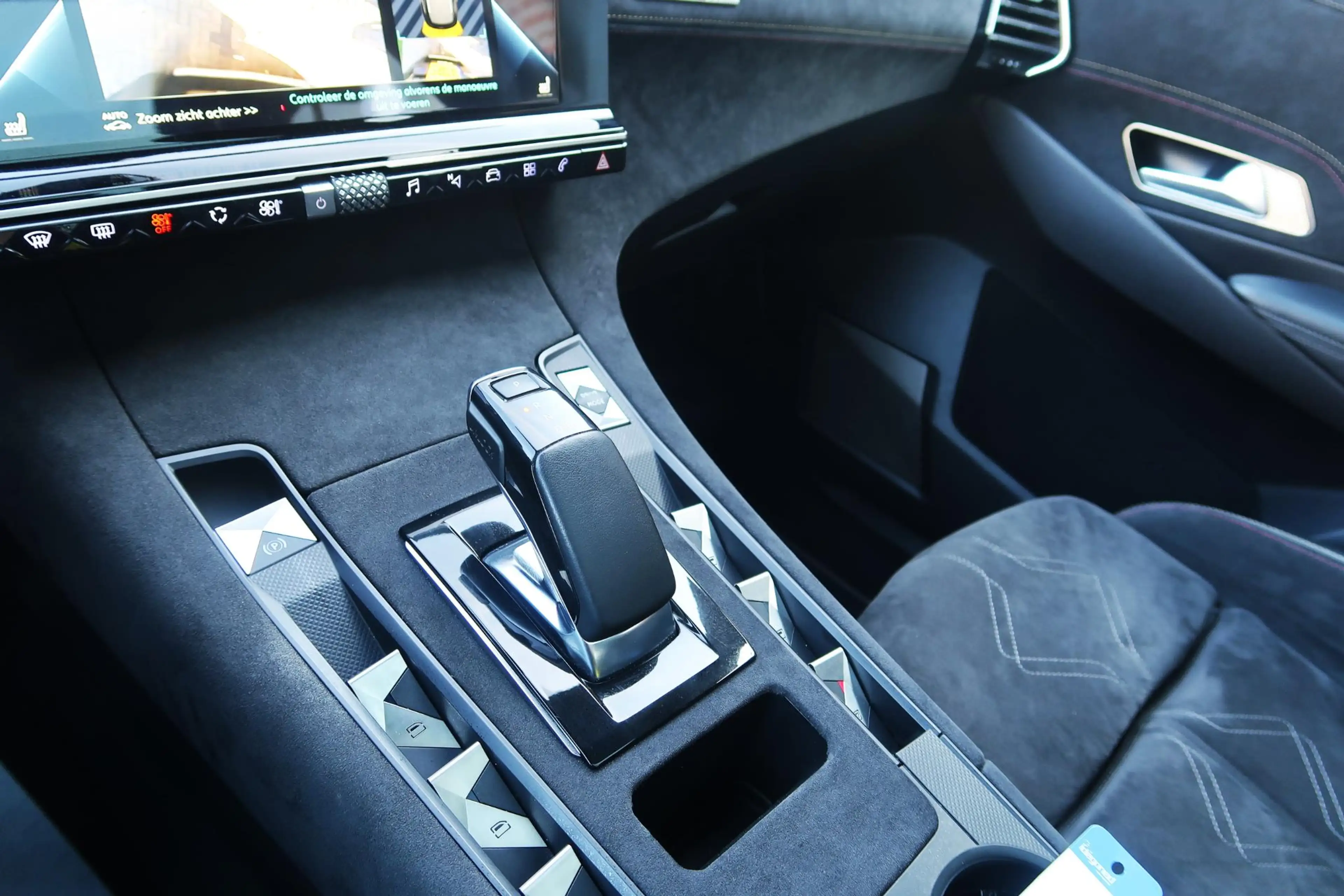 DS Automobiles DS 7 Crossback E-Tense 4x4 Performance Line PANO TREKHAAK CAMERA — photo 14