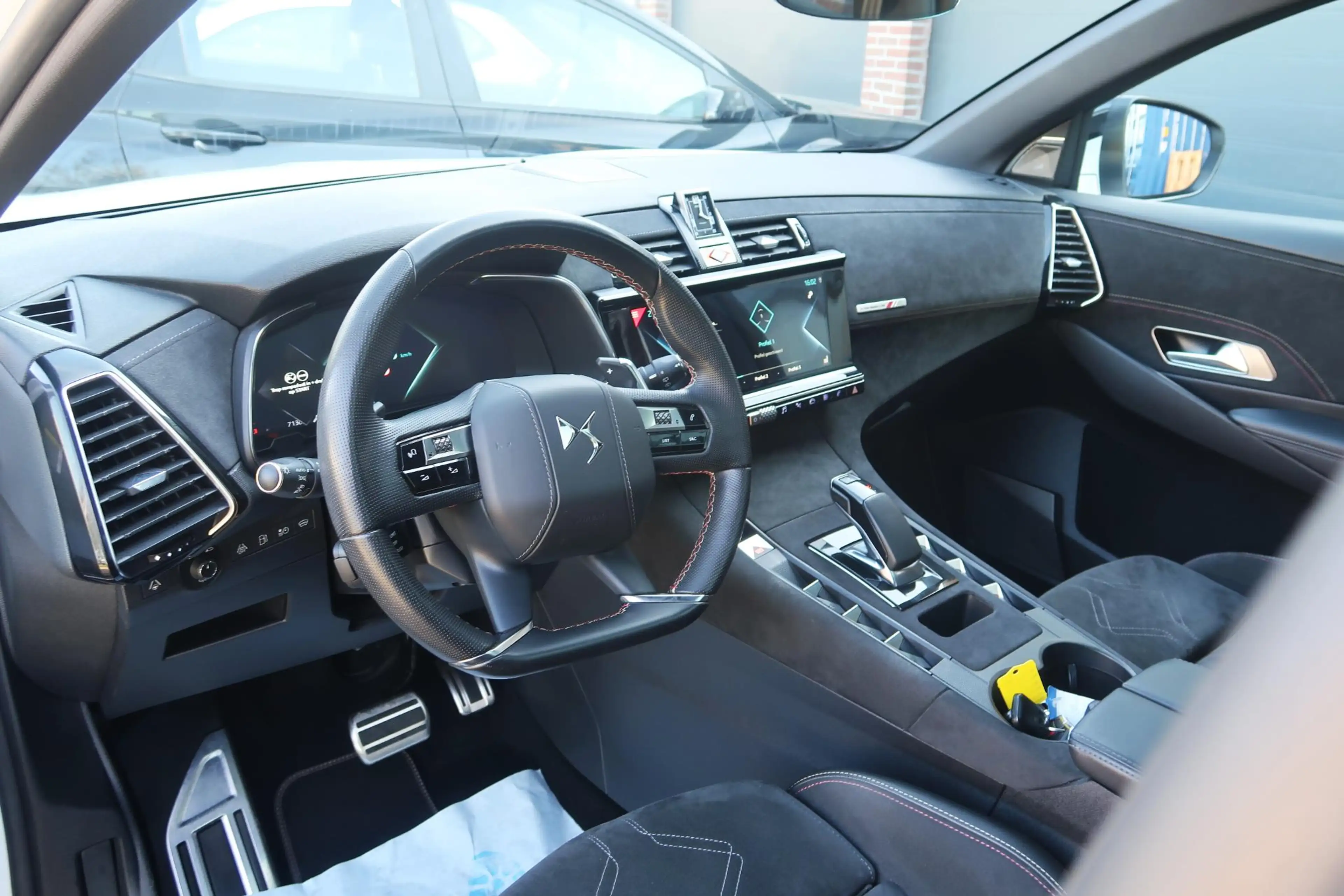 DS Automobiles DS 7 Crossback E-Tense 4x4 Performance Line PANO TREKHAAK CAMERA — photo 8