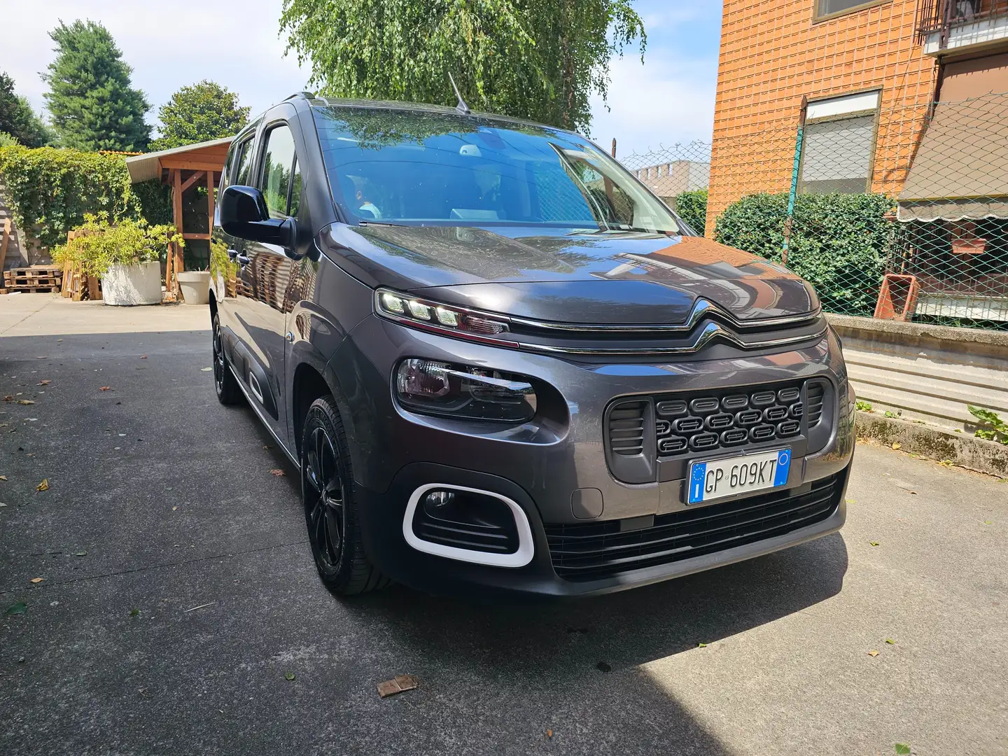 Citroen Berlingo 1.5 Blue Hdi 130 S&S EAT 8 Grigio - 1