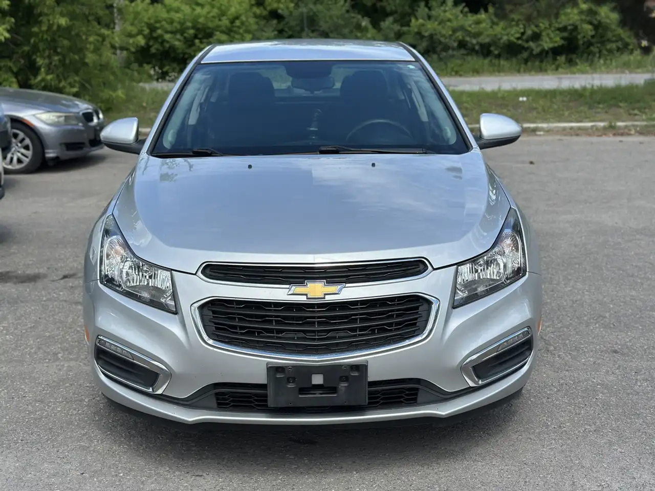 Chevrolet Cruze photo Chevrolet Cruze