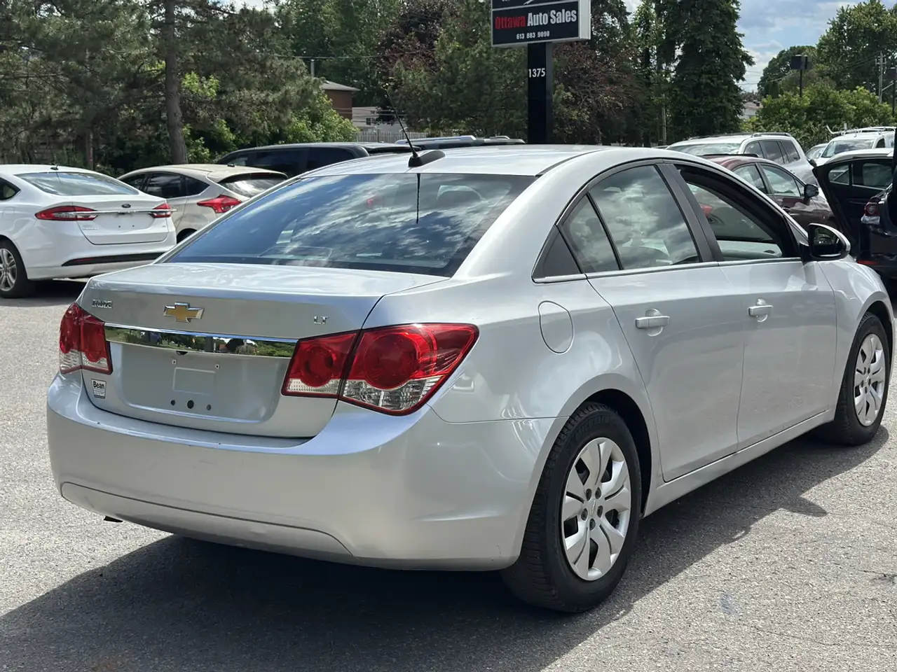 Chevrolet Cruze photo Chevrolet Cruze