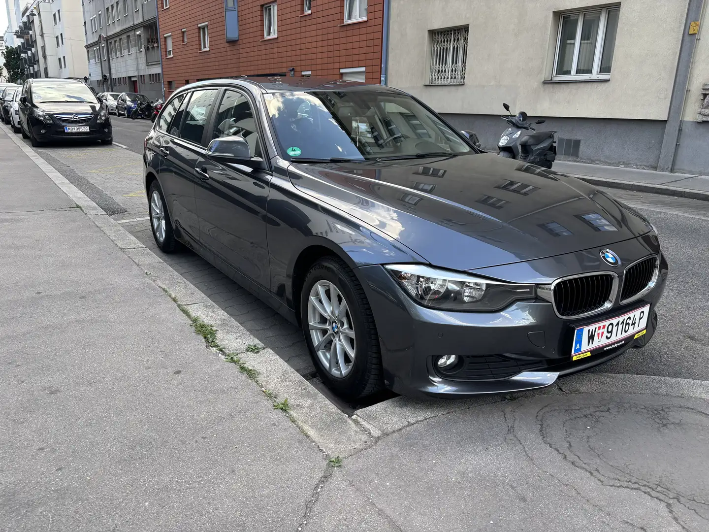 BMW 316 316d Touring - 1