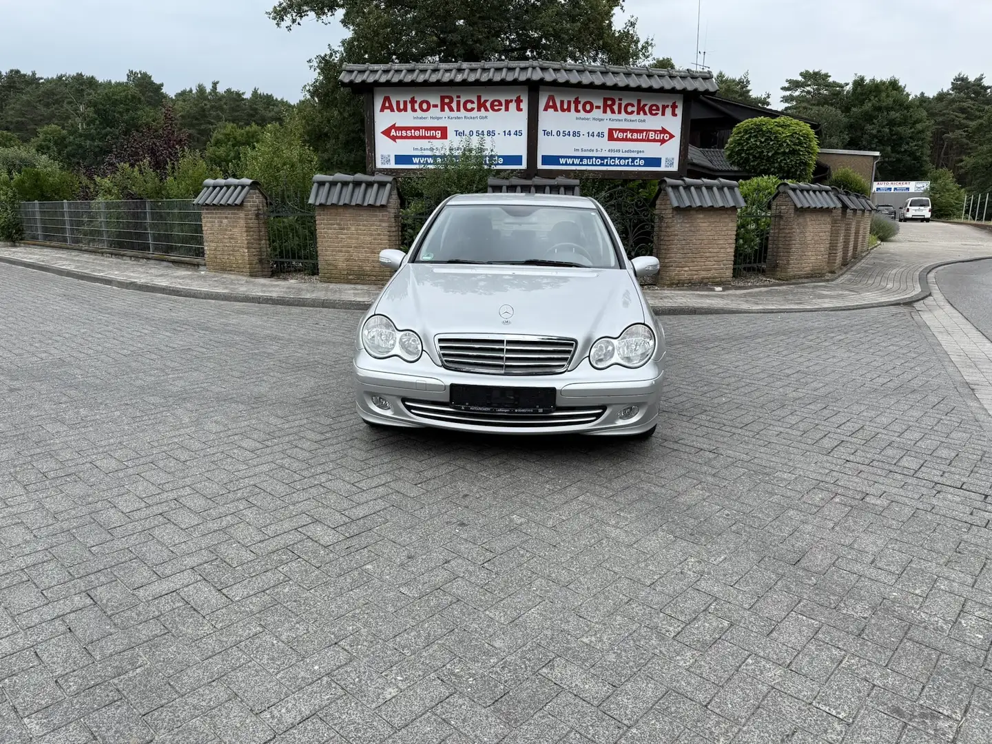 Mercedes-Benz C 180 Kompressor,Classic, Klima, Sitzheizung Silber - 2