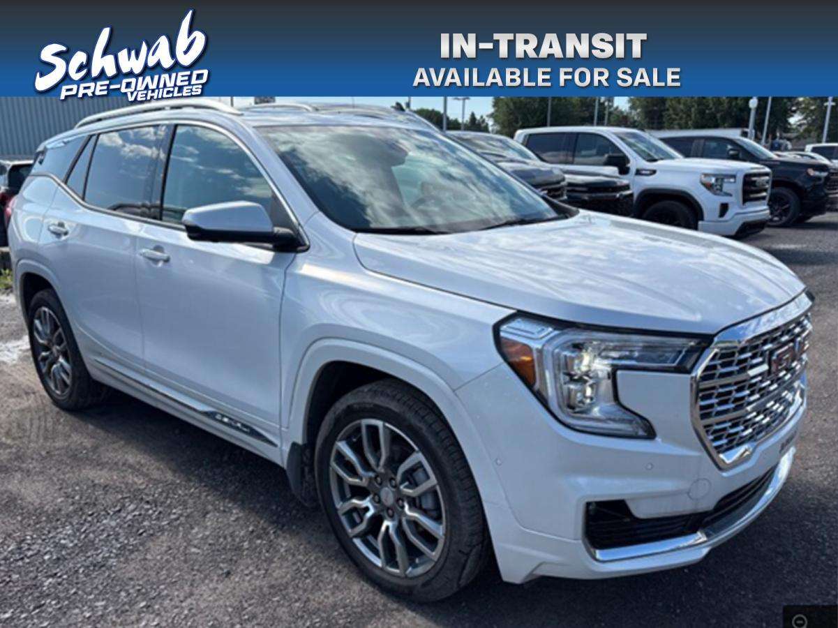 2024 GMC Terrain Denali w/Sunroof/Heated & Cooled Leather/Heated Wh