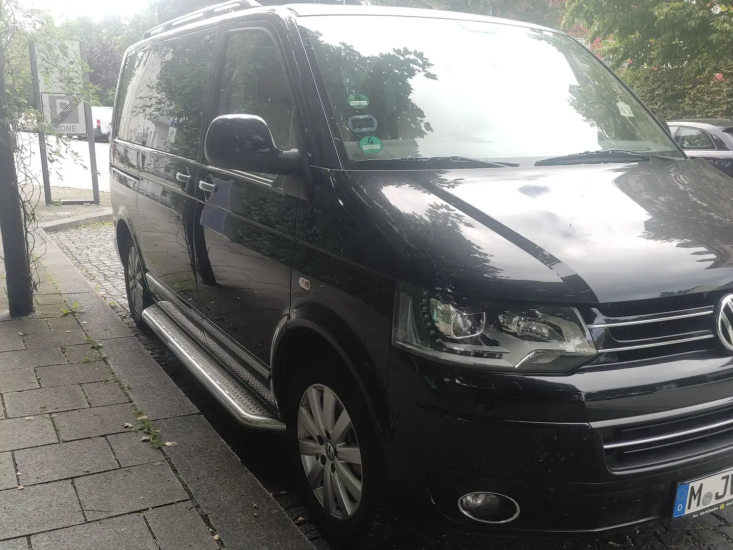 Volkswagen T5 Multivan Multivan DSG 4MOTION Highline Schwarz - 1