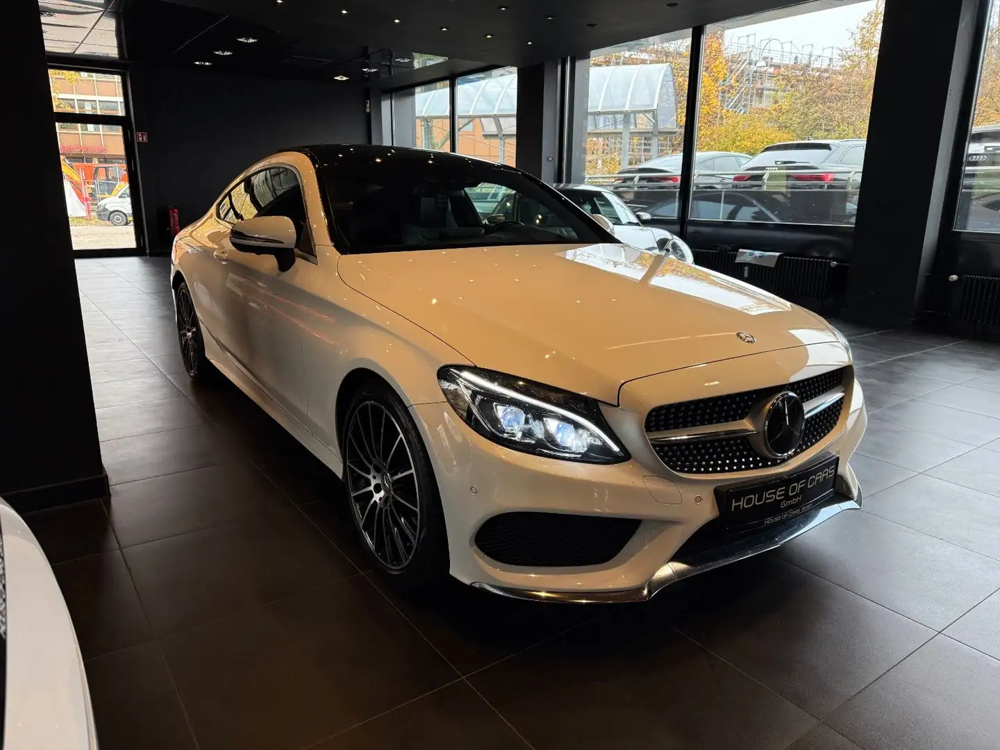 Mercedes-Benz C 300 AMG-Line Coupe*Pano*Burmester*360°*Head-Up Weiß - 2