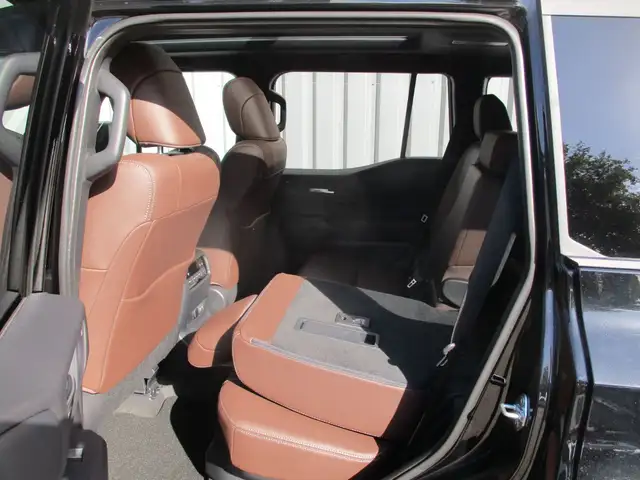 Toyota Land Cruiser 2.8 D4-D D-4D W Lounge ACC+LED+Navi Ansicht 12