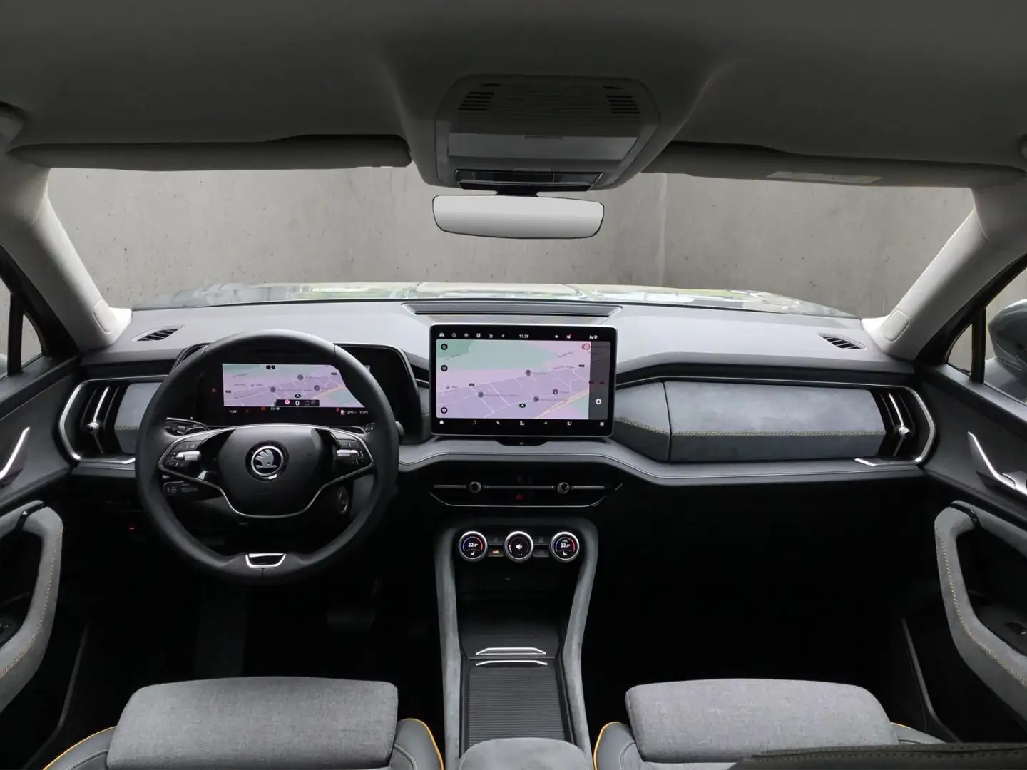 Skoda Kodiaq Selection+AHK+DSG+Navi+LED Gris - 2