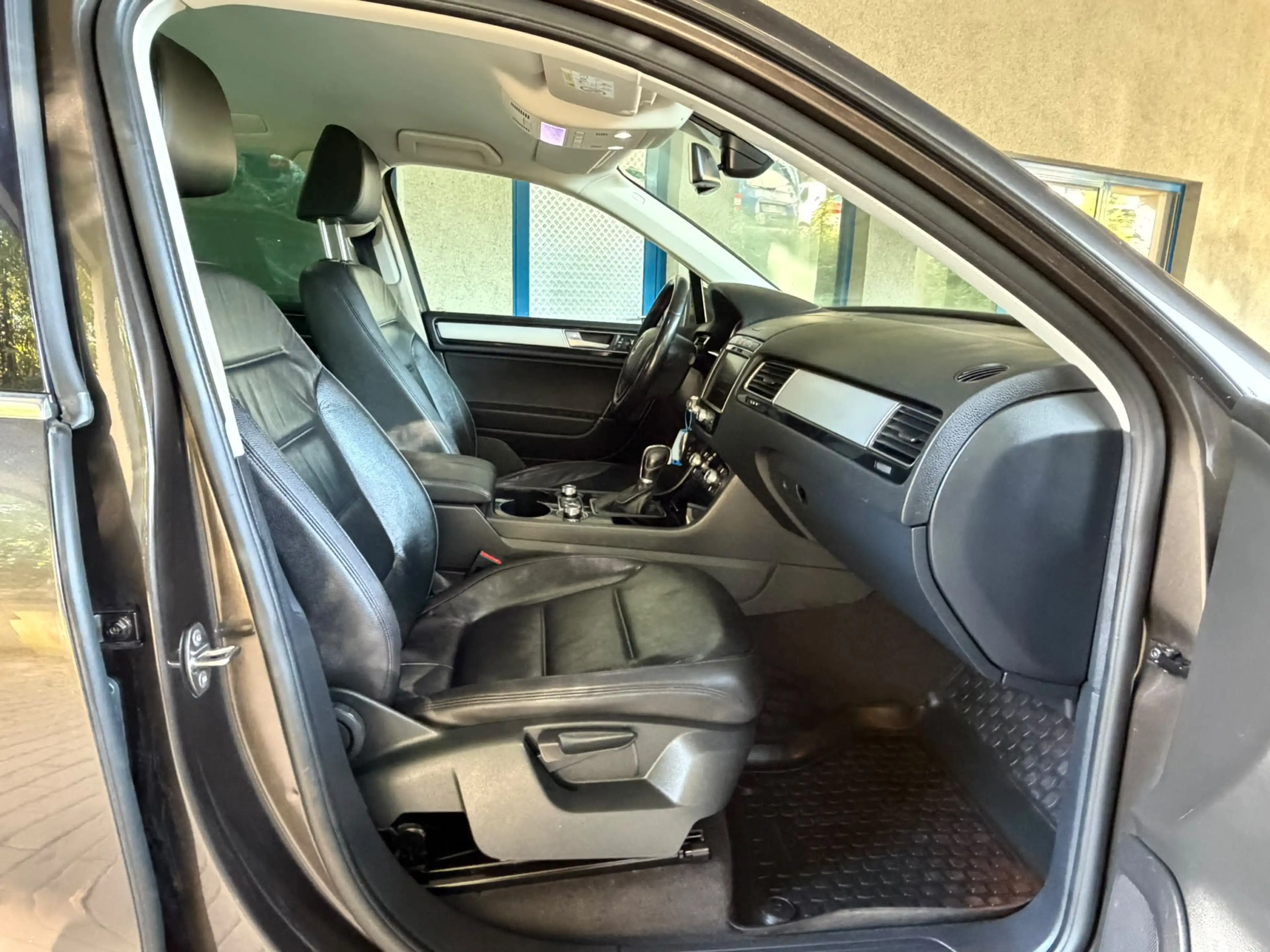 Volkswagen Touareg V6 TDI BMT 4Motion Terrain Tech — photo 7