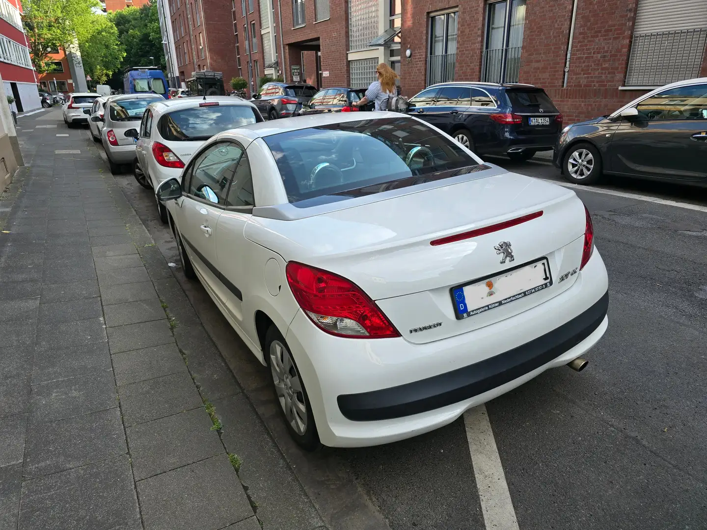 Peugeot 207 207 CC 120 VTiFilou Weiß - 1