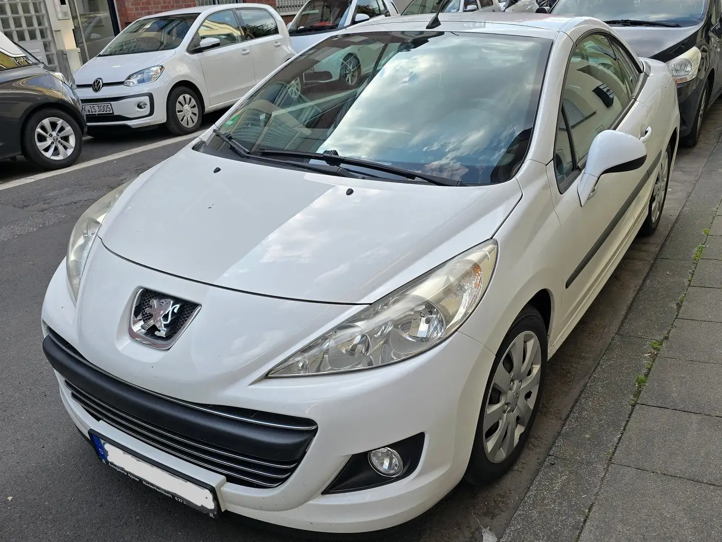 Peugeot 207 207 CC 120 VTiFilou Weiß - 2