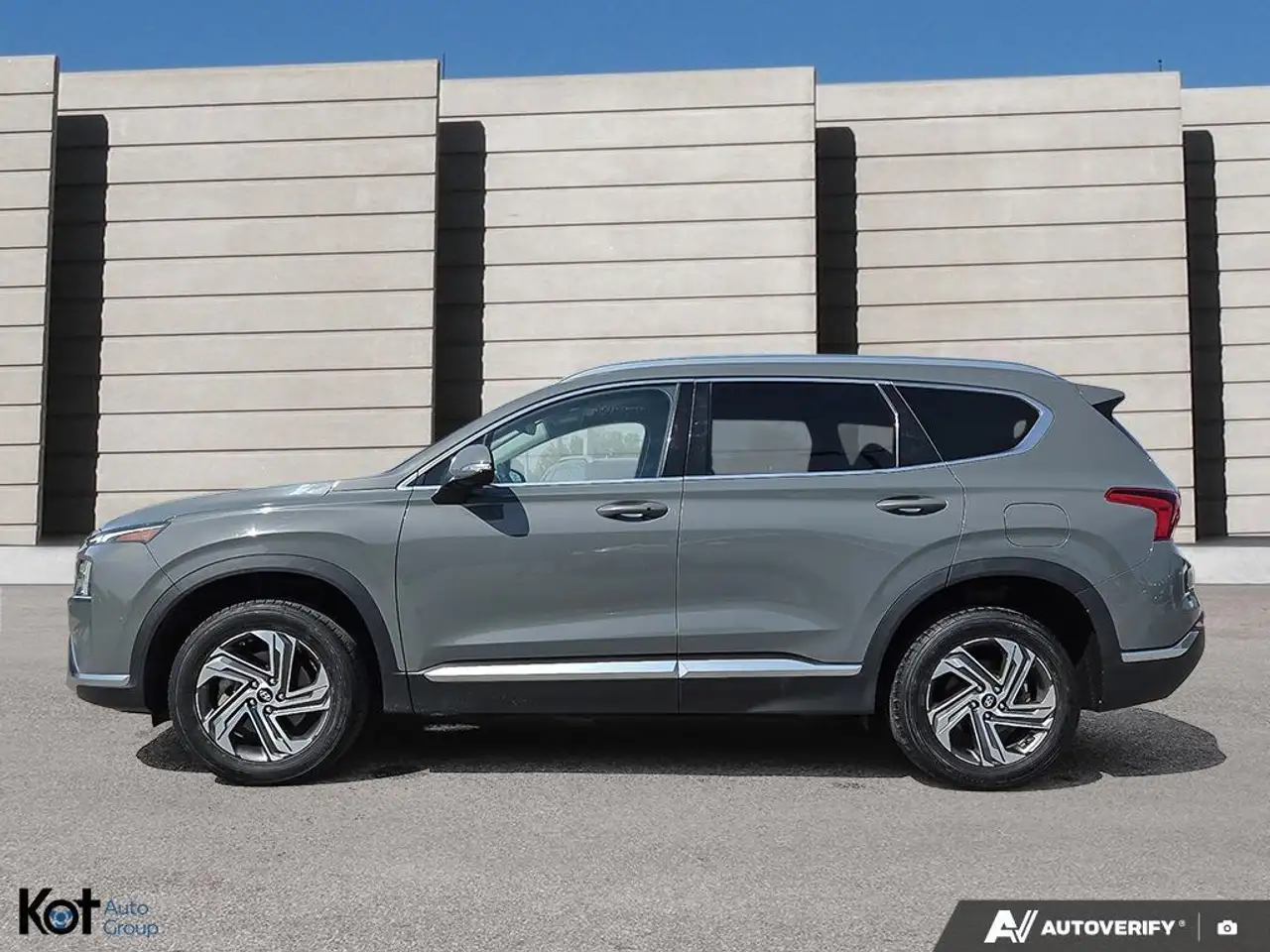 Hyundai SANTA FE photo Hyundai SANTA FE