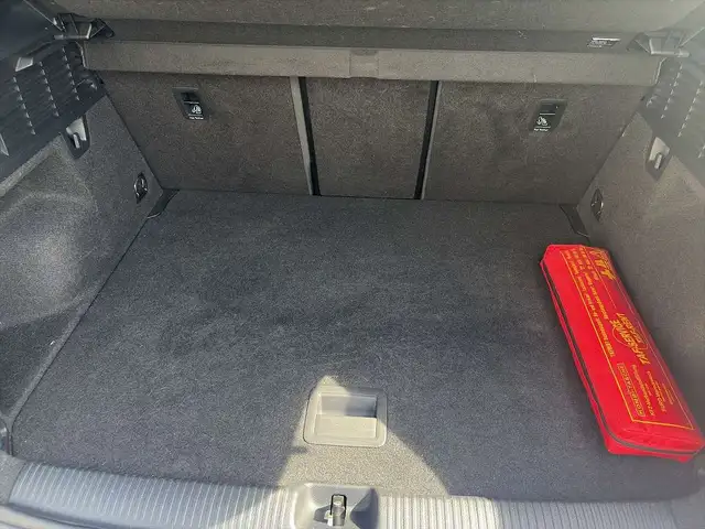 Audi Q2 view 11
