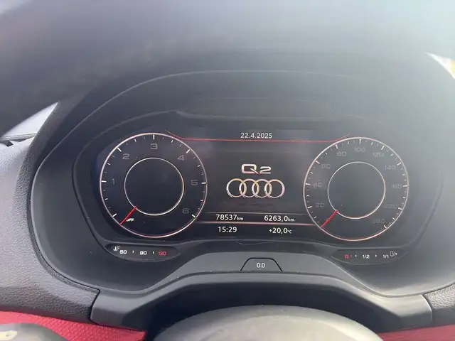 Audi Q2 view 14