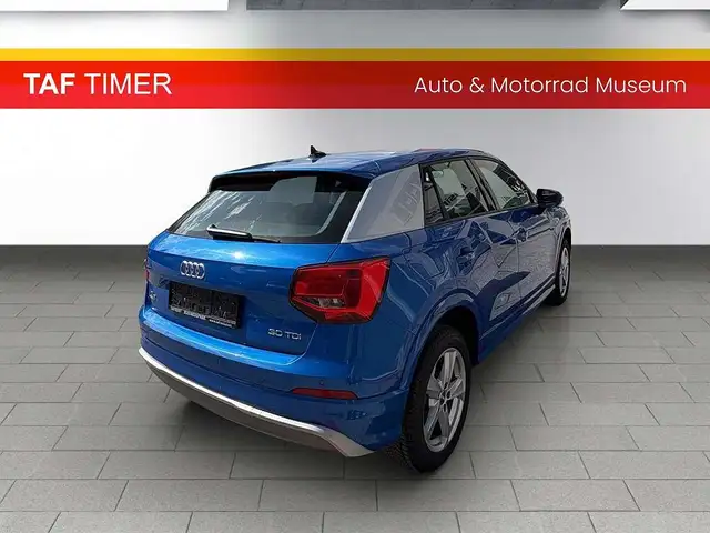 Audi Q2 view 9
