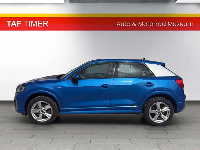 Audi Q2 view 4