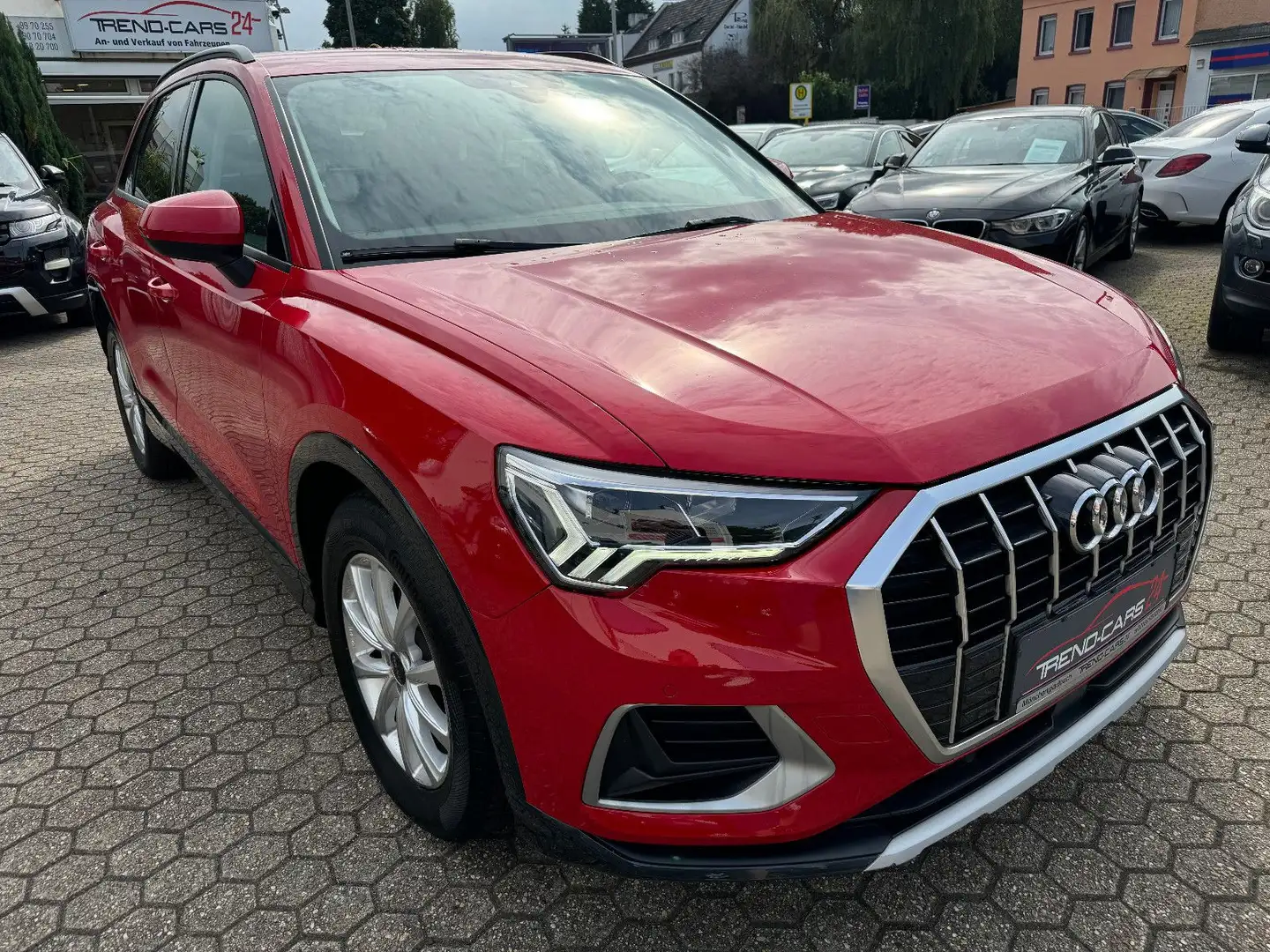 Audi Q3 35 TDI advanced Rot - 2