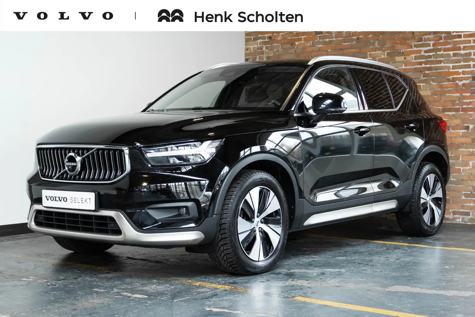 Volvo XC40 B4 Automaat Inscription | Verwarmbare voorstoelen Schwarz - 1