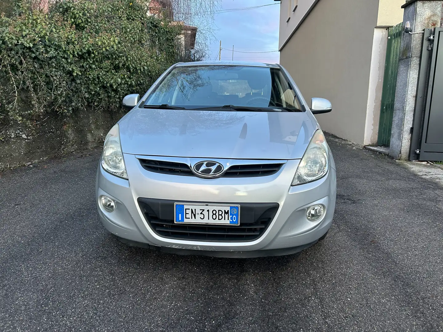 Hyundai i20 i20 5p 1.2 S Edition Grijs - 1