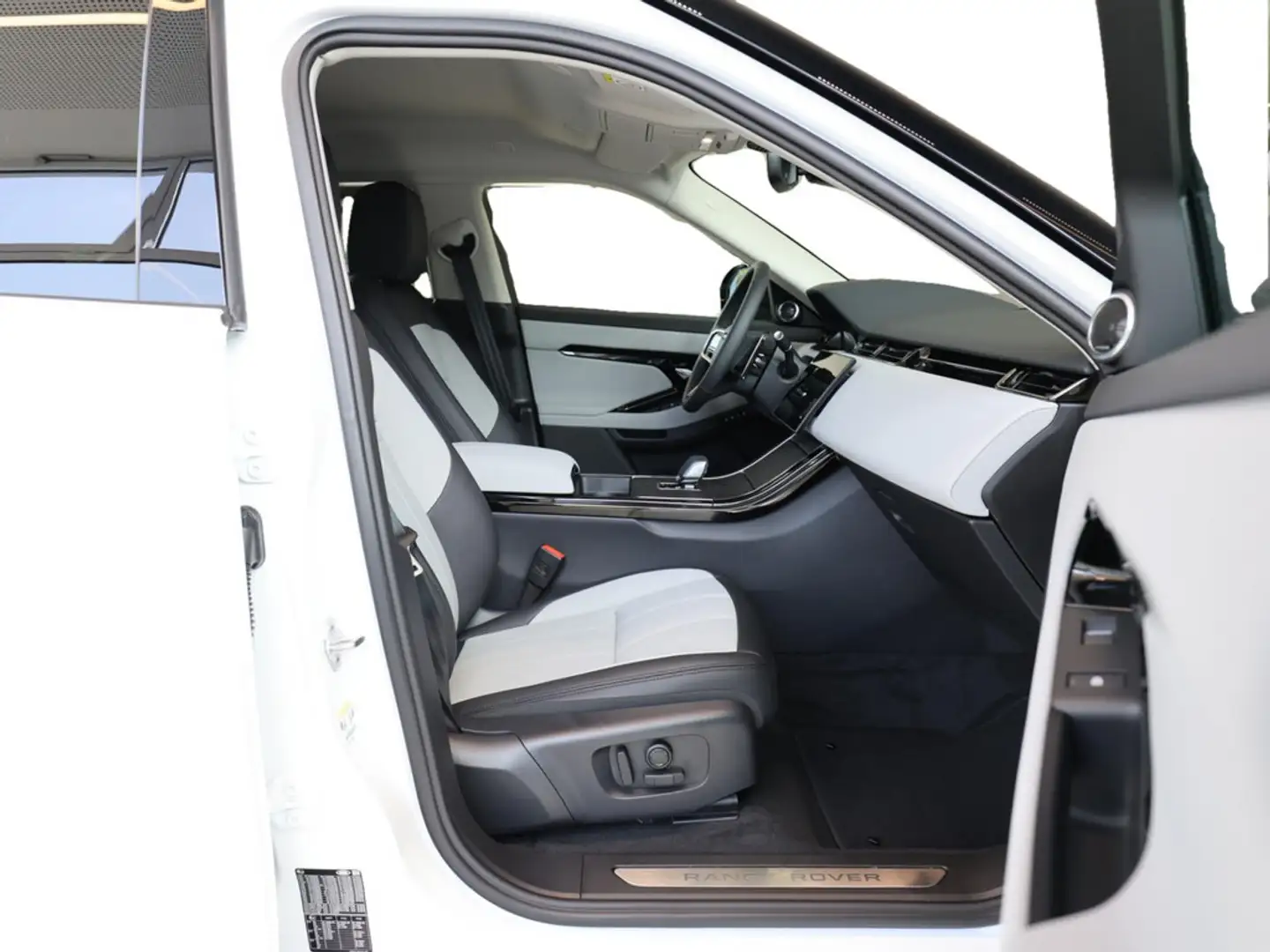 Land Rover Range Rover Evoque D200 Dynamic SE Neupreis: 71.561 Euro Weiß - 2