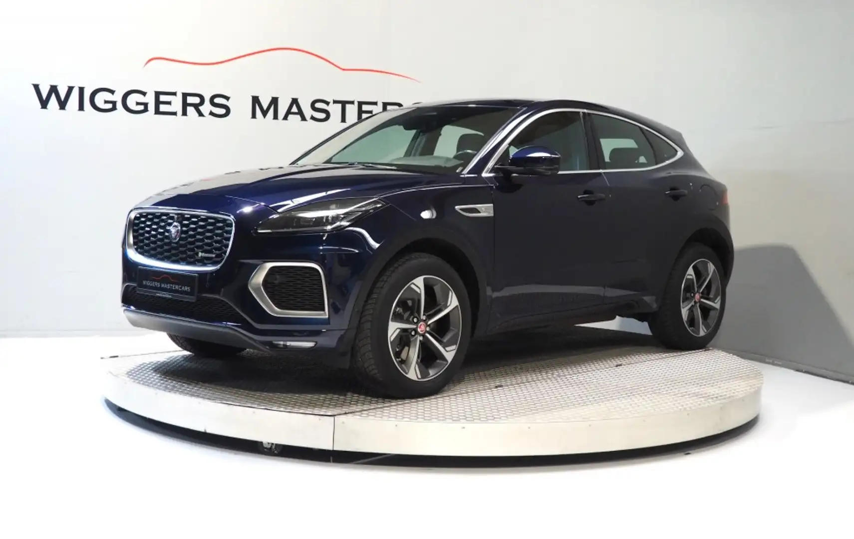 Jaguar E-Pace P300E Hybrid + Plug-in AWD HSE R-Dynamic, Panodak, Blauw - 1