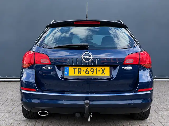 Opel Astra view 30
