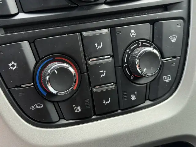 Opel Astra view 18